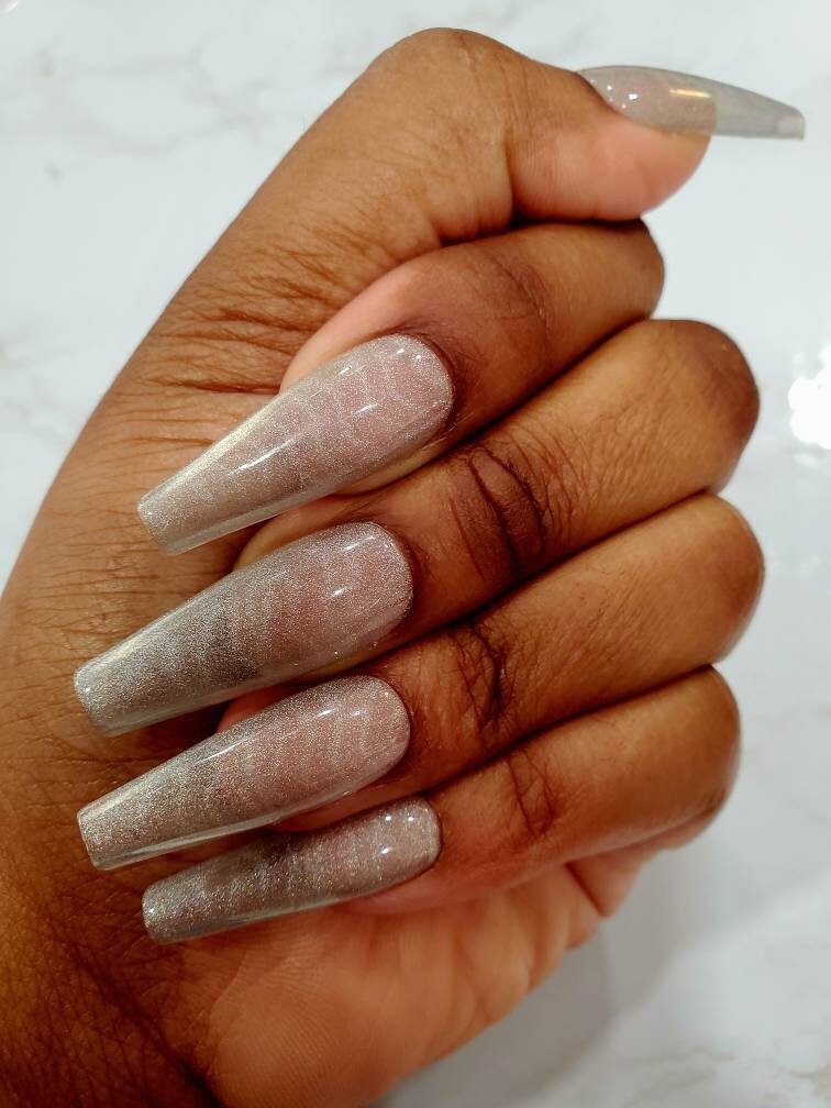 Silver Wave Chic Press-On Nails (Magnetic Waves Design, Stylish, Long Coffin)